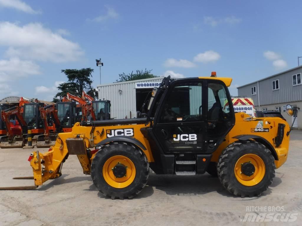 JCB 540-140 HI VIZ مناولات متداخلة
