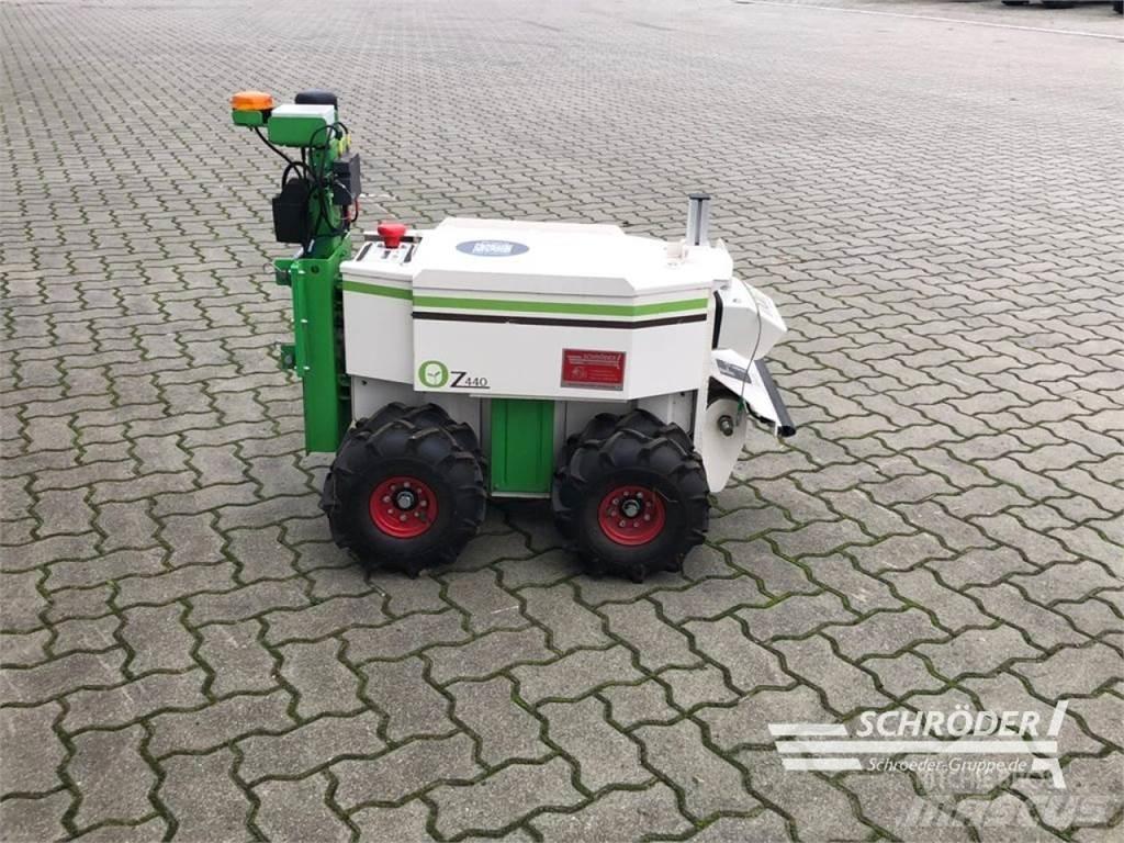  OZ-ROBOTER ماكينات وملحقات زراعة أخرى