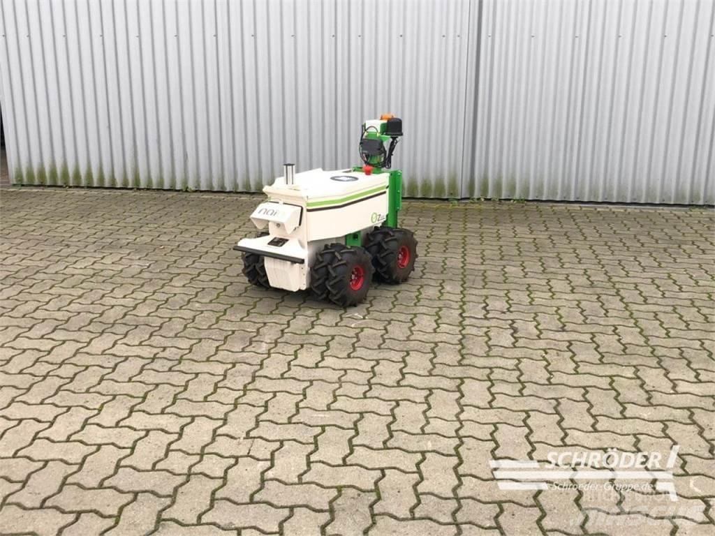  OZ-ROBOTER ماكينات وملحقات زراعة أخرى
