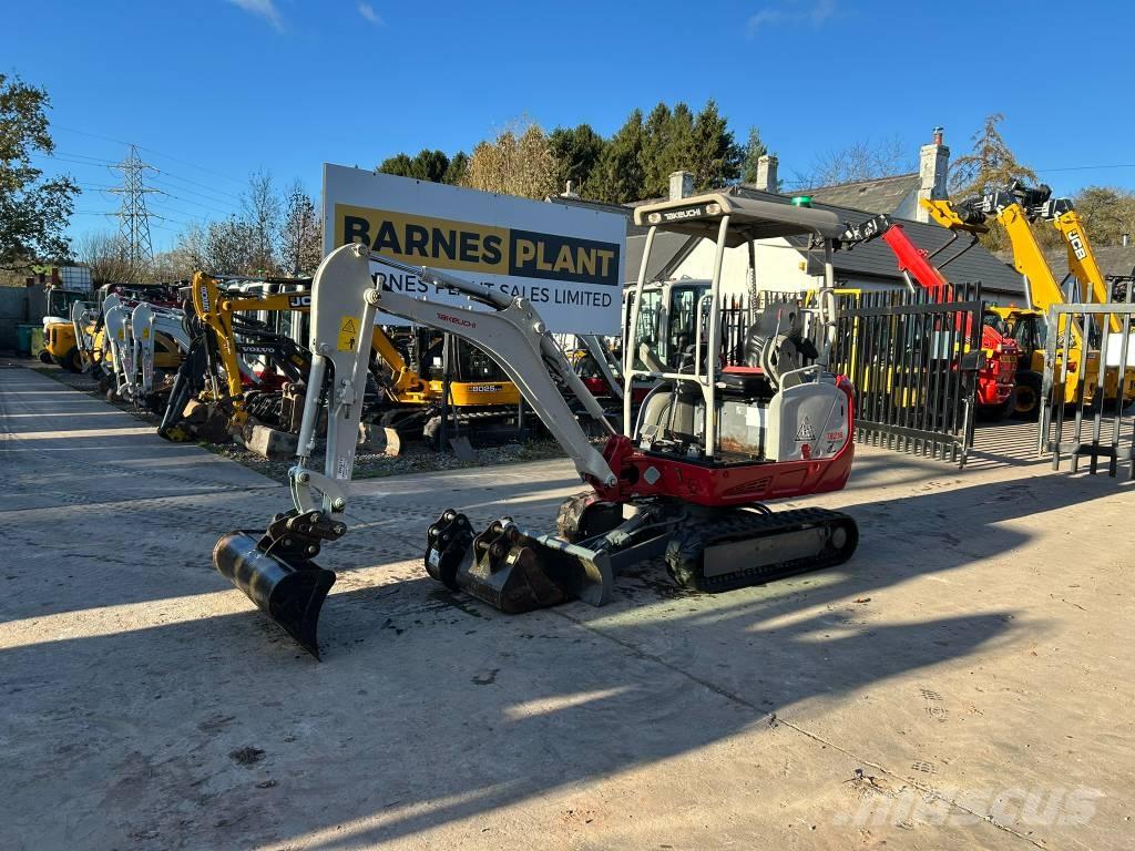 Takeuchi TB 216 حفارات صغيرة أقل من 7 طن (حفارات صغيرة)