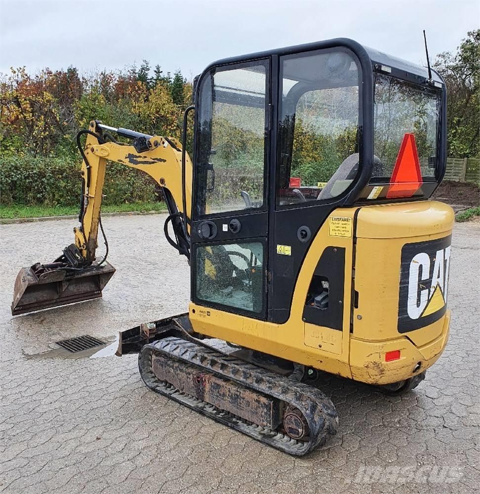 CAT 301.8 C حفارات صغيرة أقل من 7 طن (حفارات صغيرة)