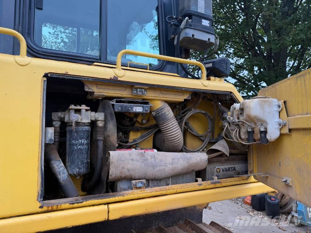 Komatsu D 65 PX-17 بلدوزرات مجنزرة