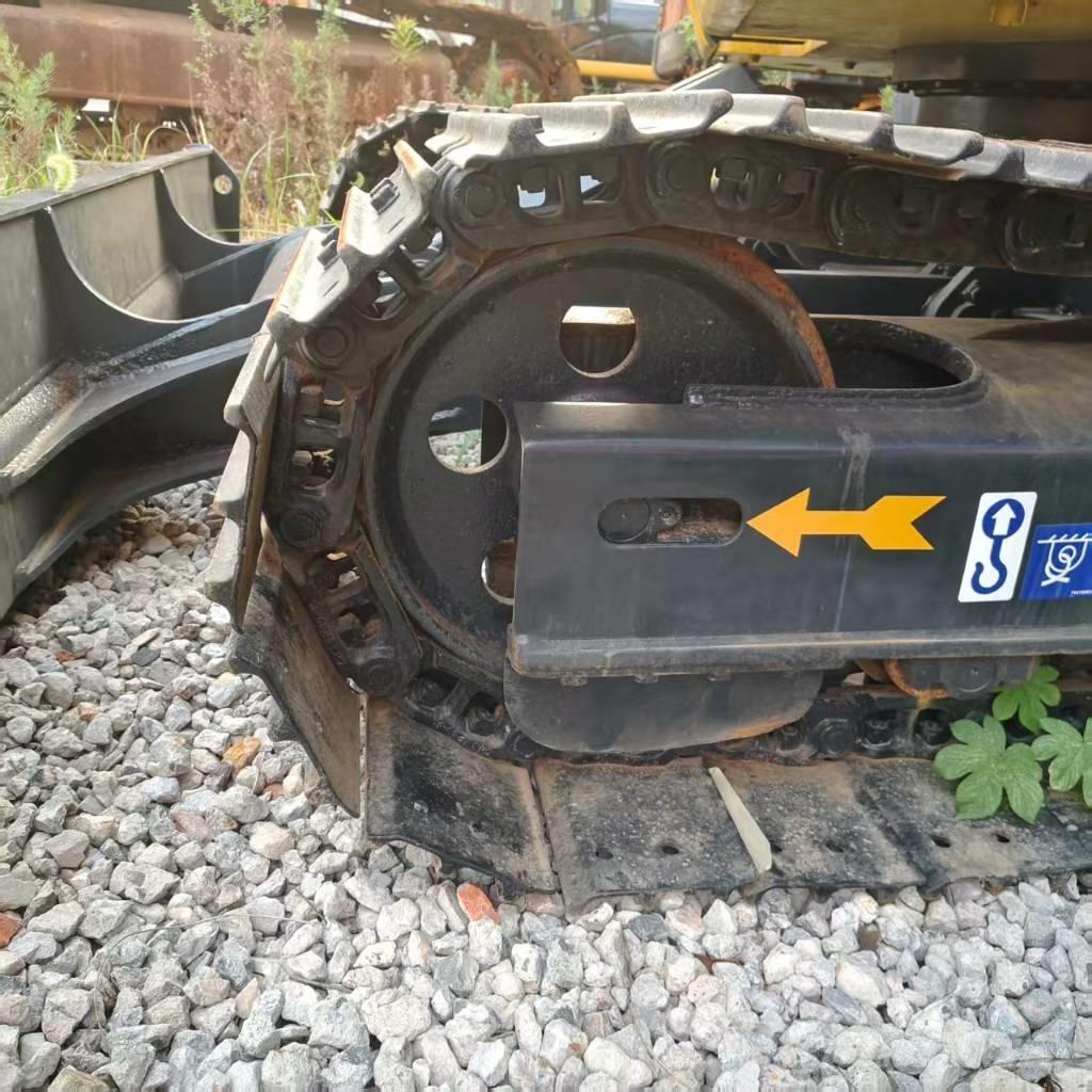 Komatsu PC 78 US حفارات زحافة
