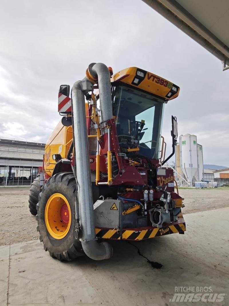 Vredo VT 3936 معدات توزيع السماد العضوي