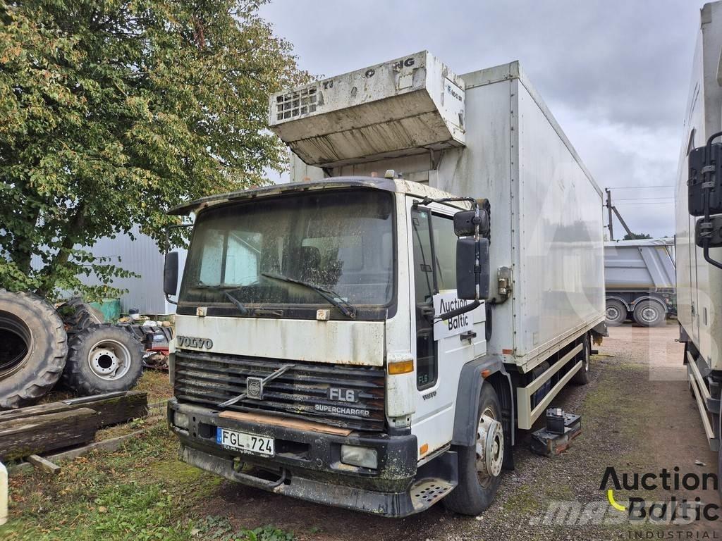 Volvo FL618 شاحنات بدرجة حرارة قابلة للضبط