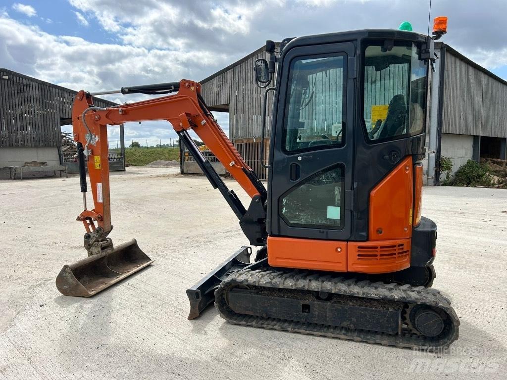 Hitachi ZX 26 U-6 حفارات صغيرة أقل من 7 طن (حفارات صغيرة)