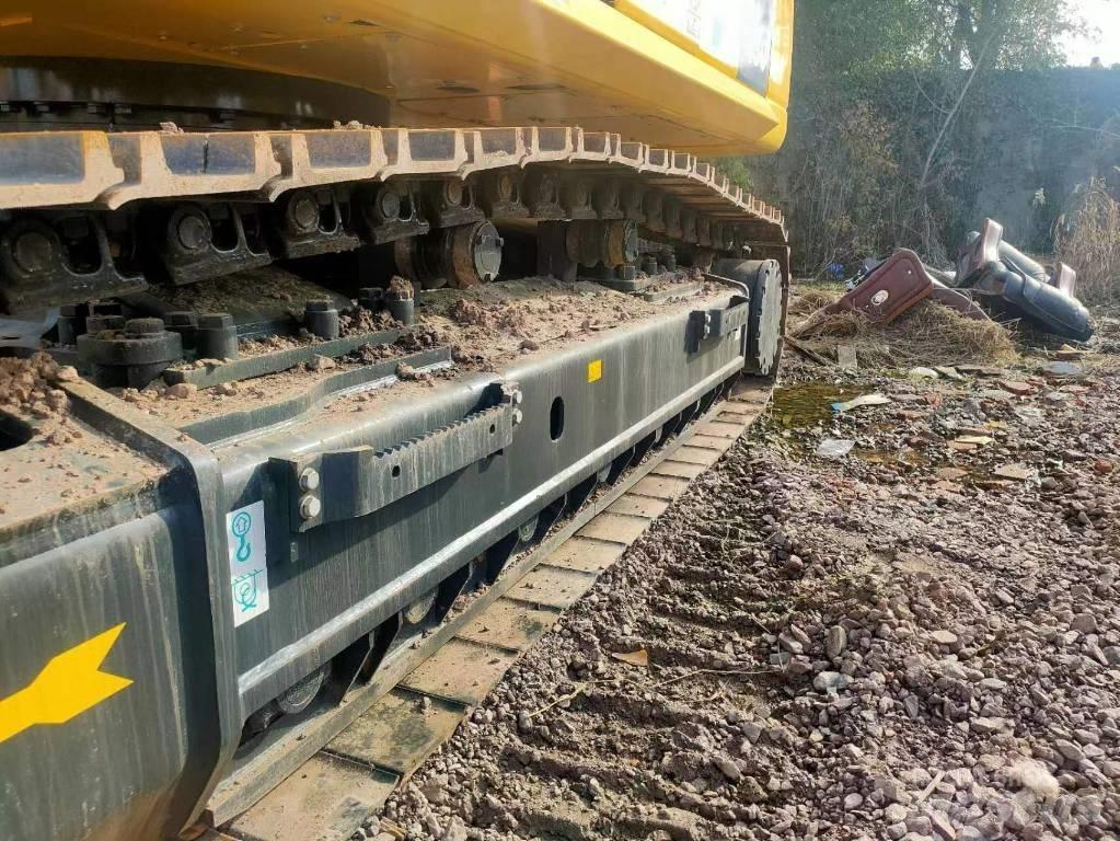 Komatsu PC 450-8 حفارات زحافة