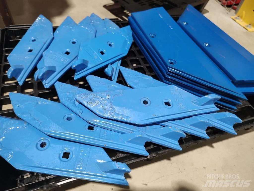 Lemken Juwel 8 V T محاريث عكسية