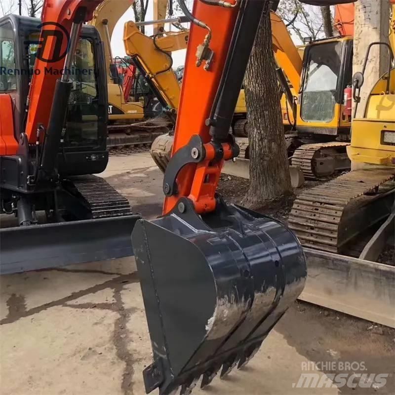 Doosan DX 60-9 C حفارات زحافة