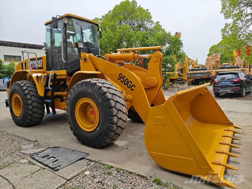 CAT 950 GC لوادر بعجل