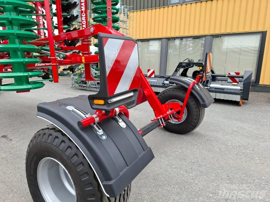 Agro-Masz BT50H زحافات ساحقة