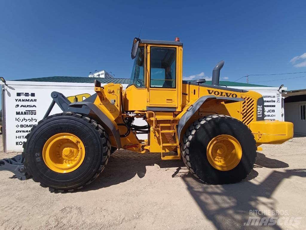 Volvo L 120 E لوادر بعجل