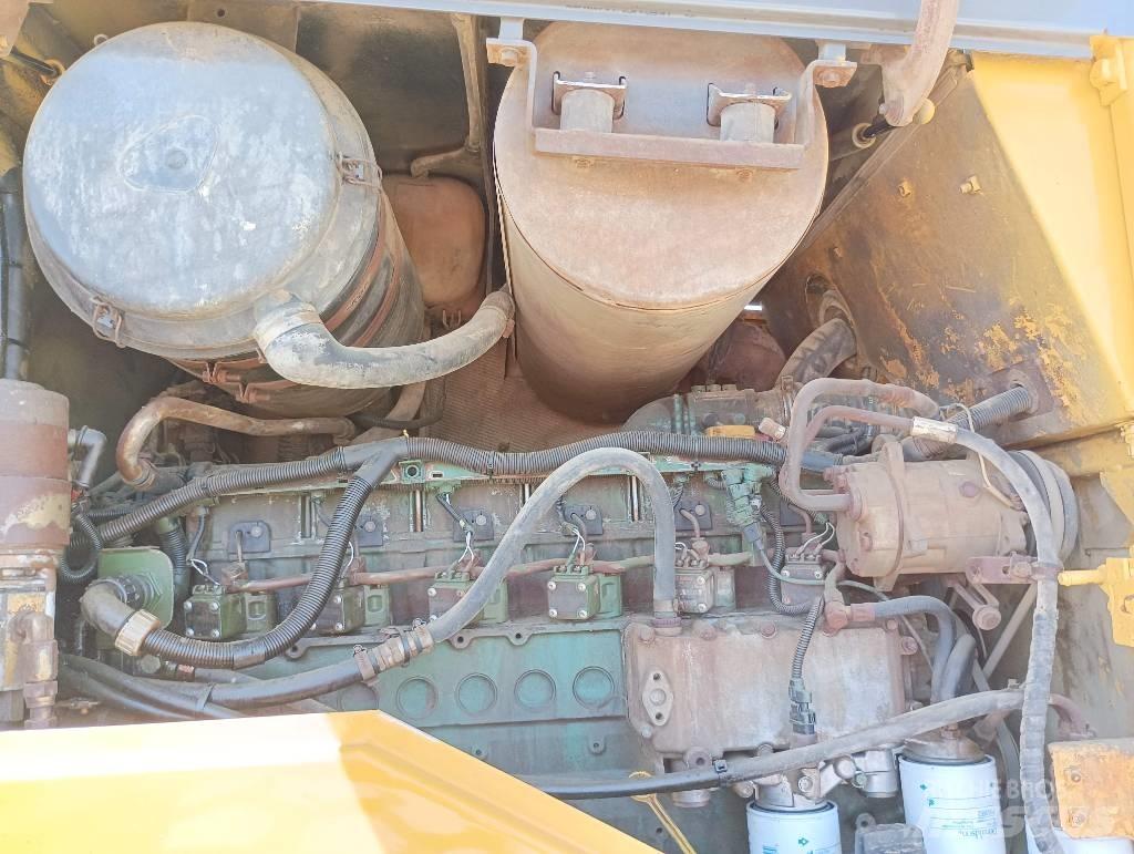 Volvo L 120 E لوادر بعجل