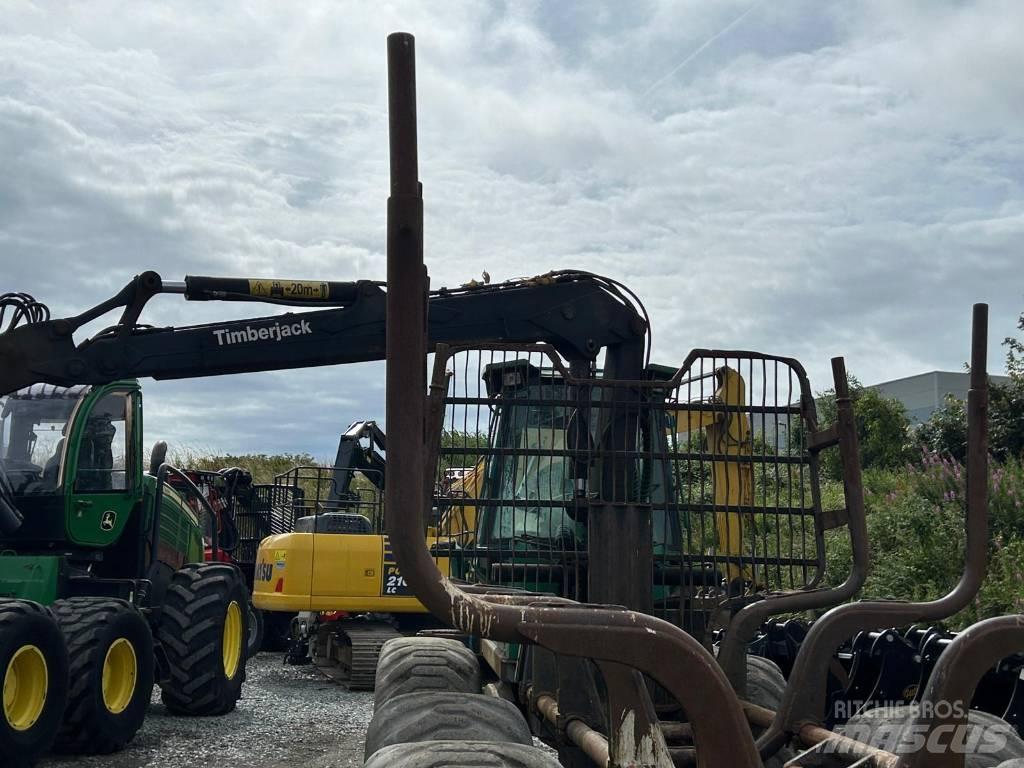 Timberjack 1110 C شاحنات