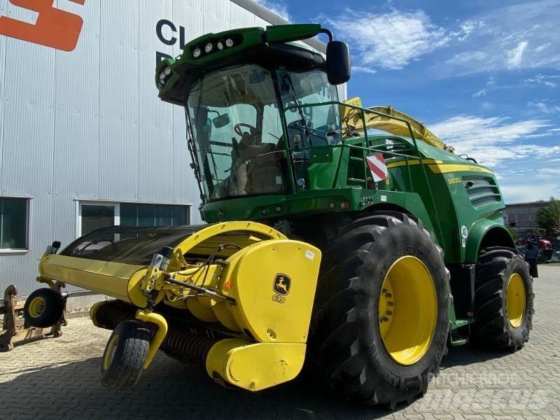 John Deere 8600i علافات ذاتية الدفع