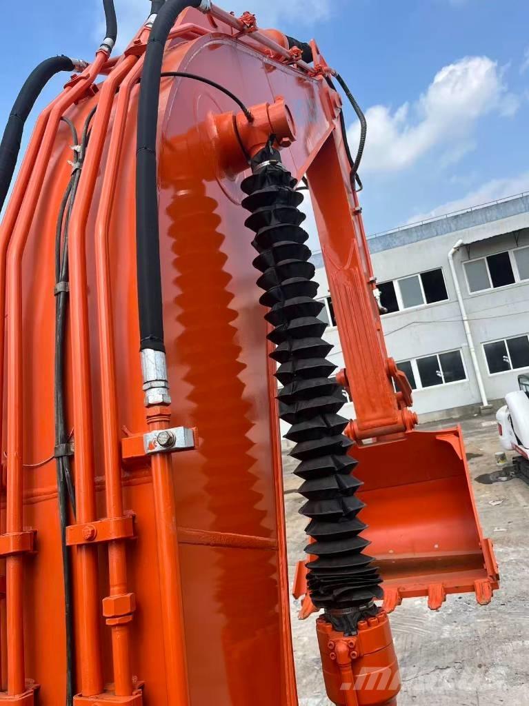 Hitachi ZX 250 حفارات زحافة