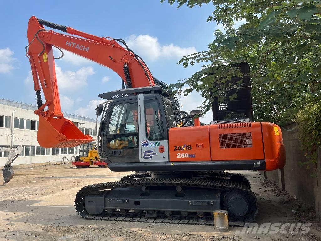 Hitachi ZX 250 حفارات زحافة