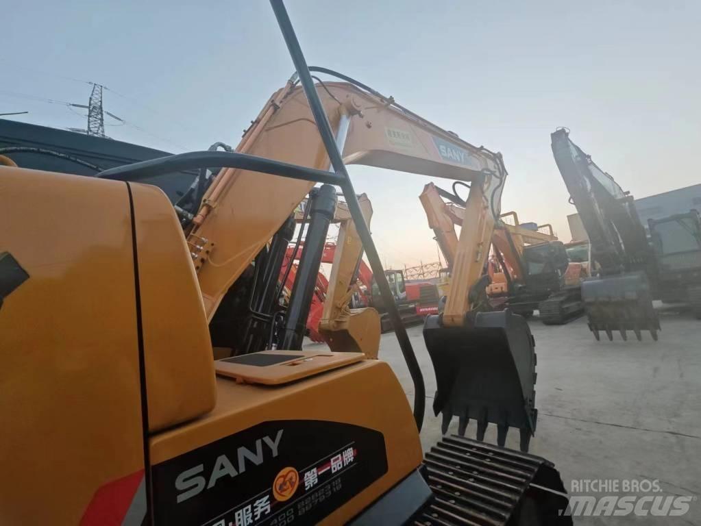 Sany SY 155 C حفارات زحافة