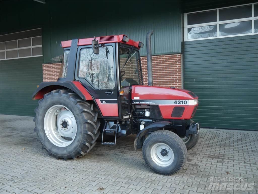 Case IH 4210 XL الجرارات