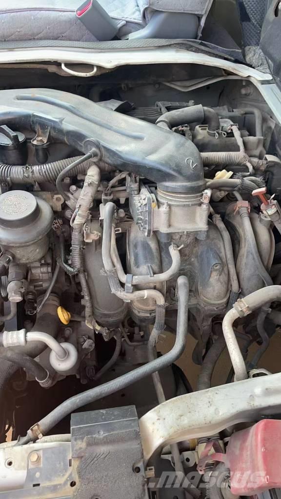 Toyota Hiace حافلة داخل المدينة