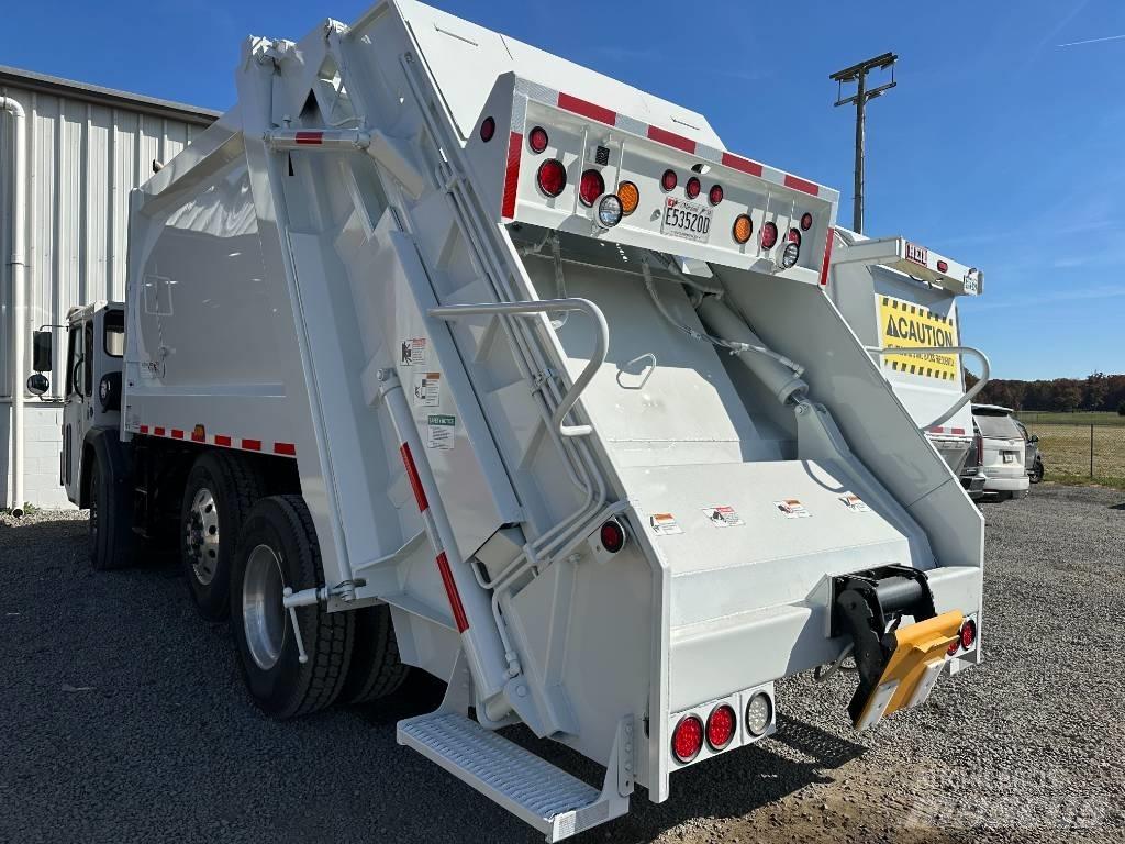  Crane Carrier LET2CC شاحنات المخلفات