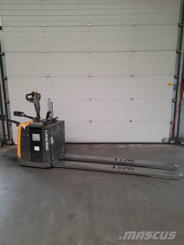 UniCarriers PMR200P رافعة منخفضة المستوى ذات منصة