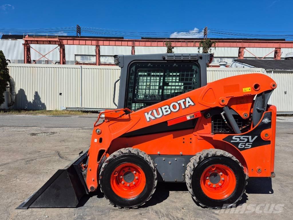 Kubota SSV 65 لوادر انزلاقية التوجيه