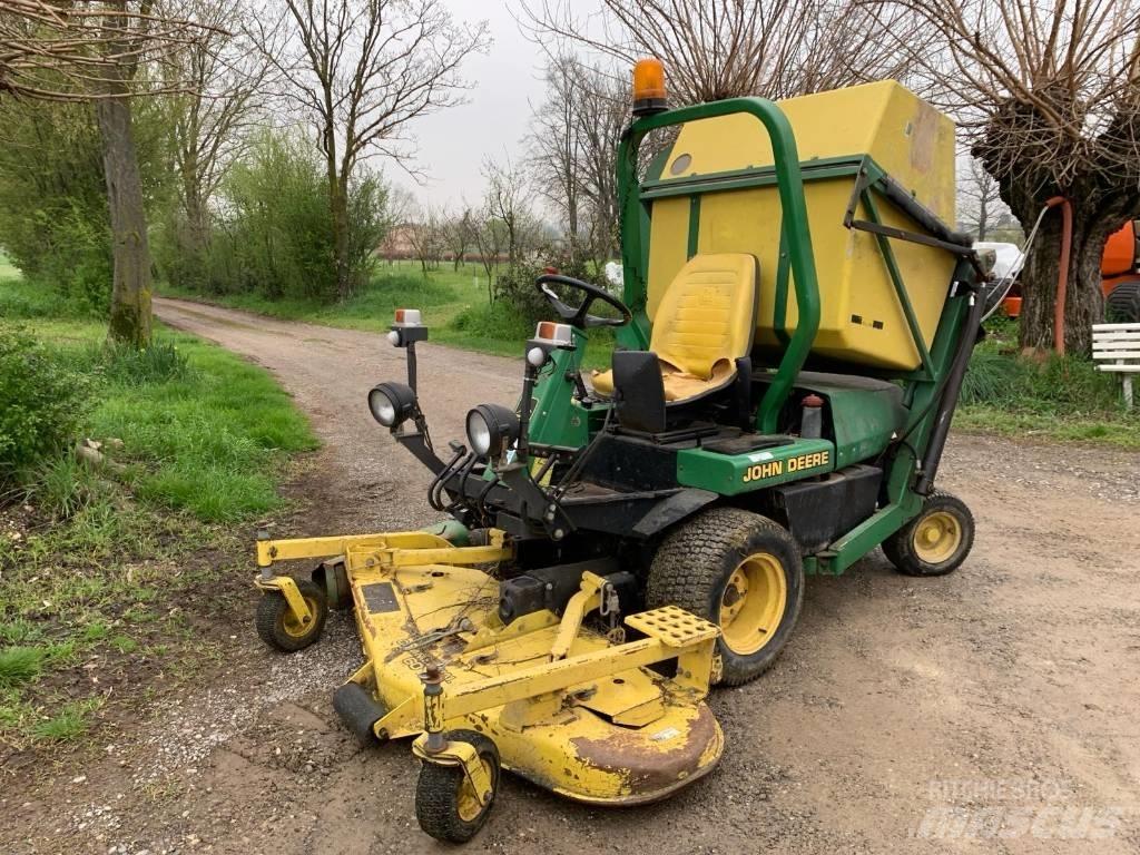 John Deere F 935 ركوب الحشائش