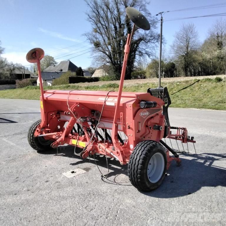 Kuhn Premia 300 مثاقيب