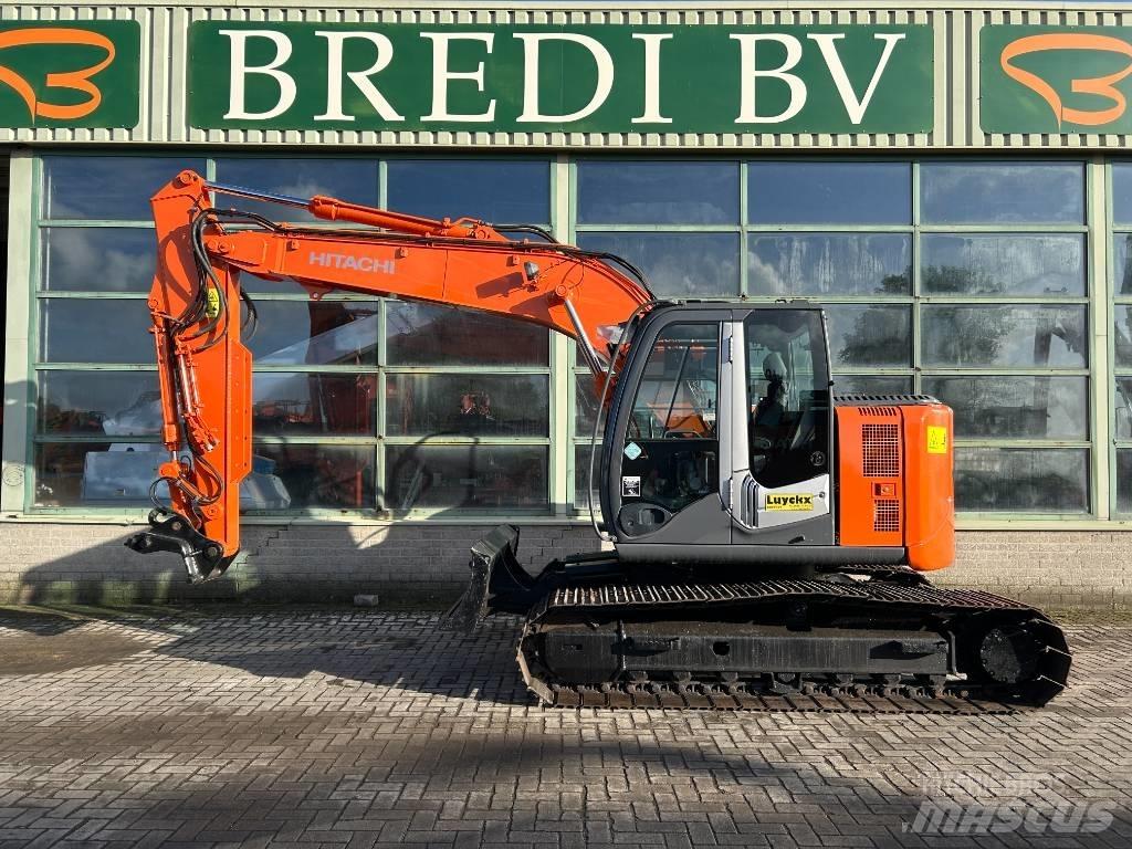 Hitachi ZX 135 US-3 حفارات زحافة