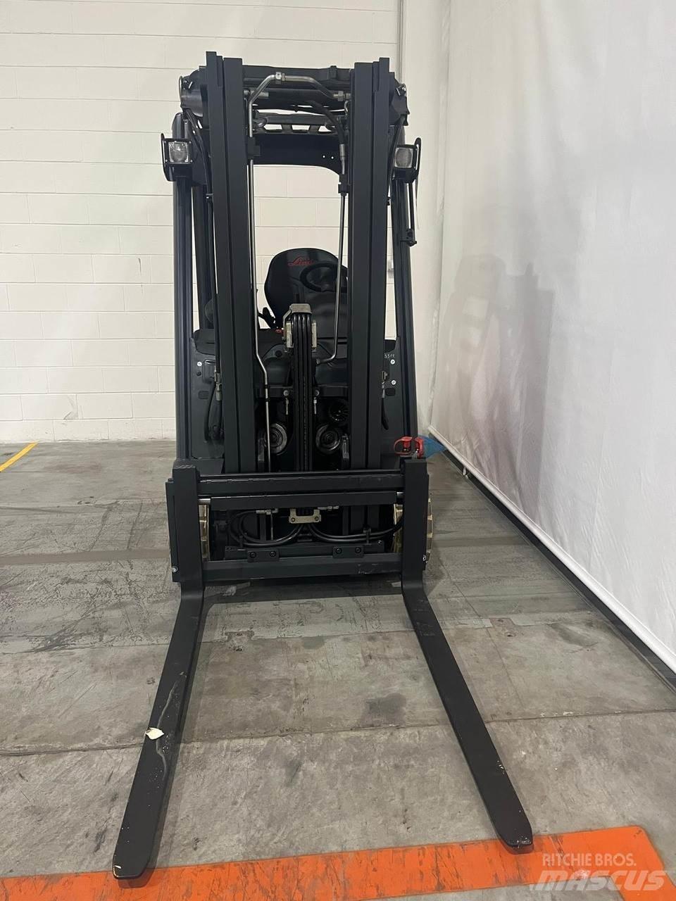 Linde E16C شاحنات ذات رافعات شوكية تعمل بالكهرباء