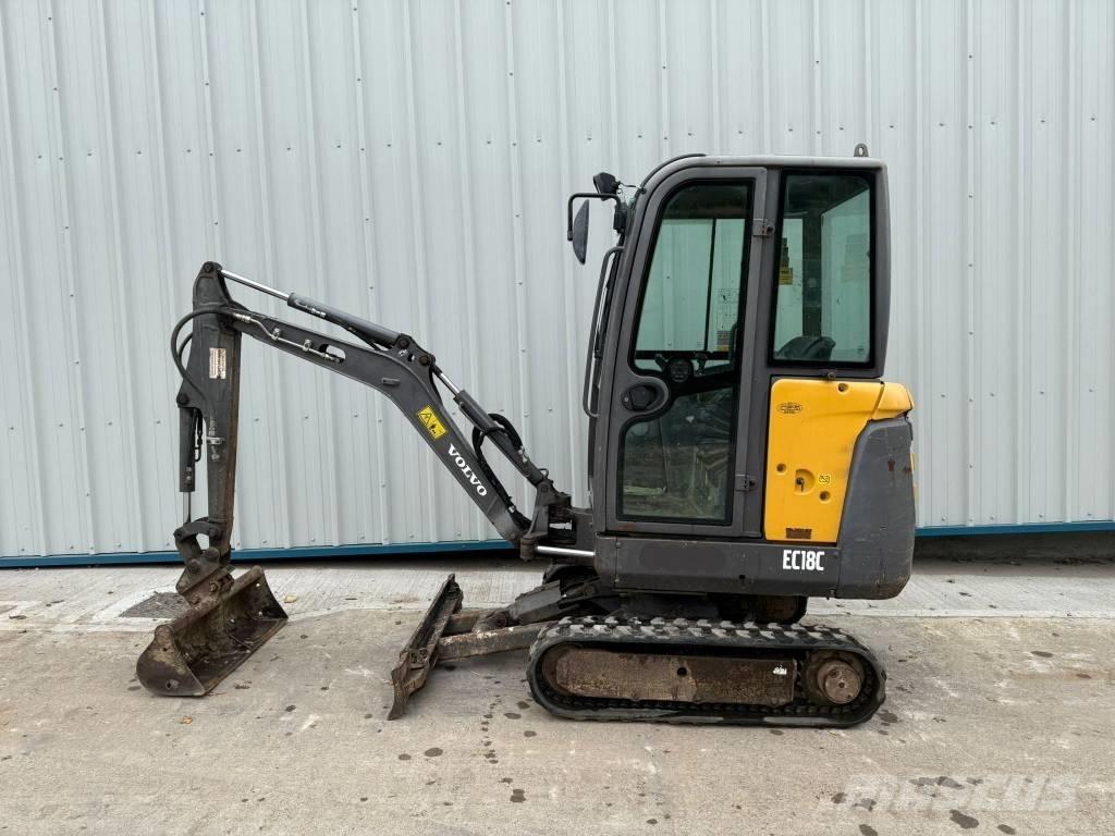Volvo EC 18 C حفارات صغيرة أقل من 7 طن (حفارات صغيرة)