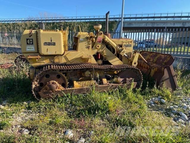 CAT 951 C لوادر زحافة