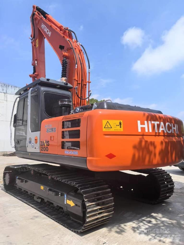 Hitachi ZX200 حفارات زحافة