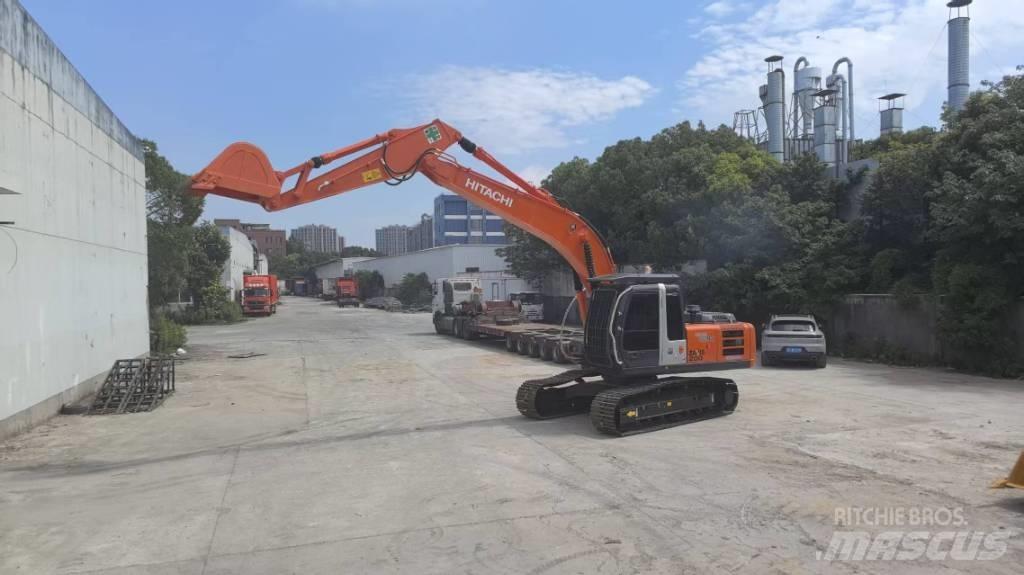 Hitachi ZX200 حفارات زحافة