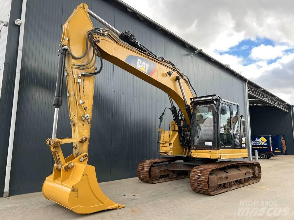 CAT 325F LCR حفارات زحافة