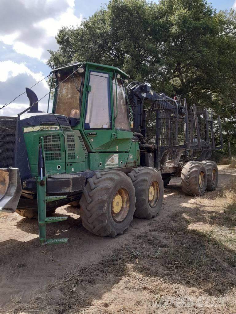 John Deere 1210 G شاحنات