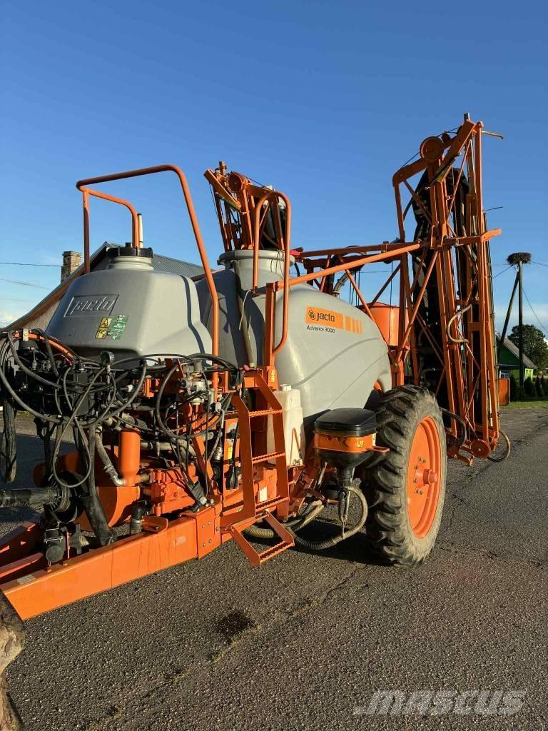 Jacto ADVANCE 3000 الرشاشات
