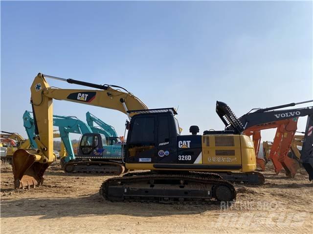 CAT 326D حفارات زحافة