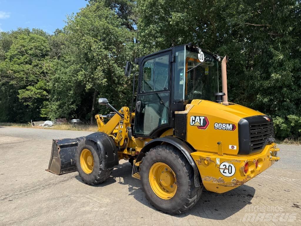 CAT 908 لوادر بعجل