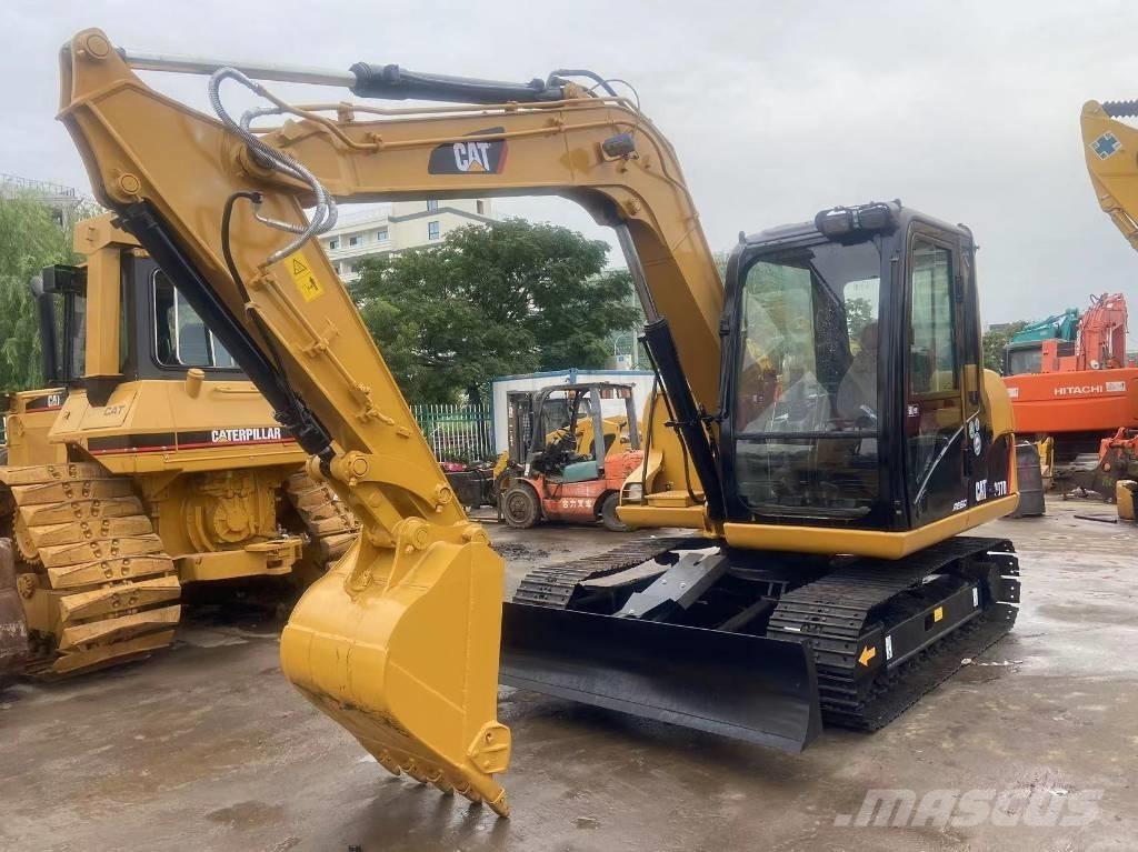 CAT 307 D حفارات وسط 7 طن - 12 طن