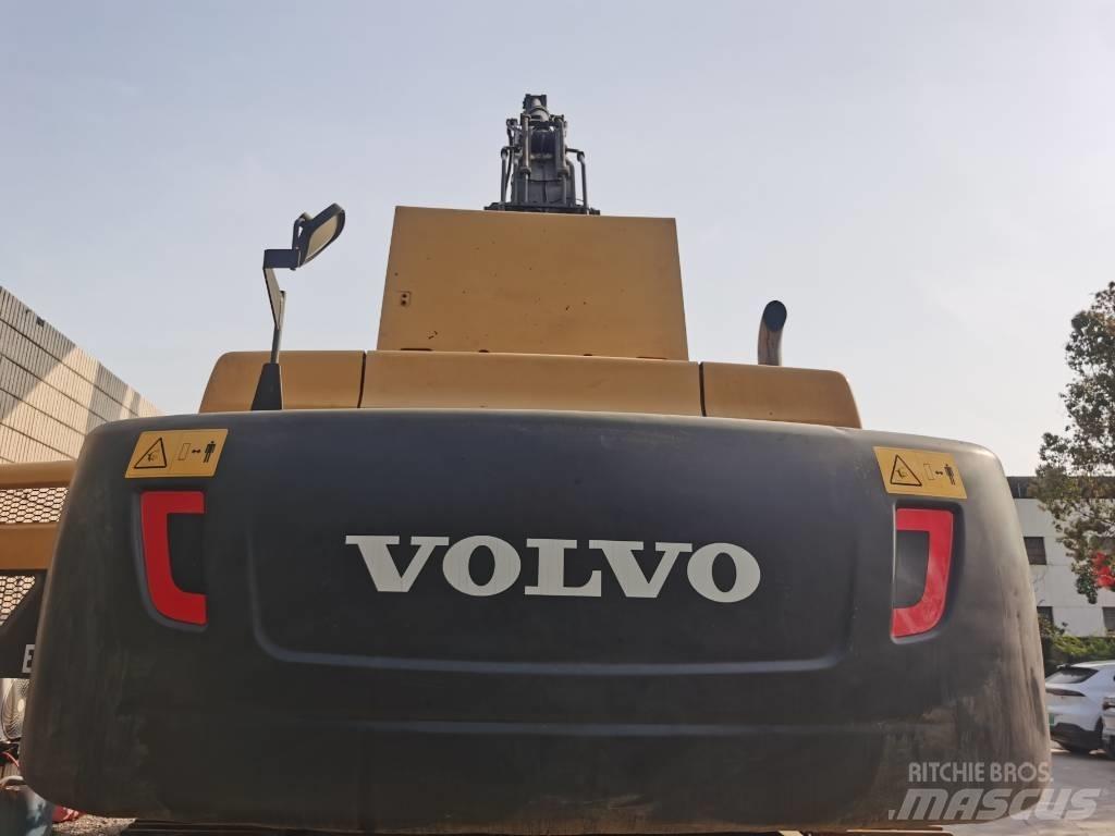 Volvo EC 480 D L حفارات زحافة