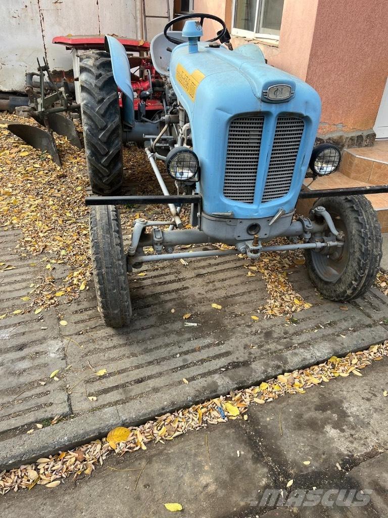 Landini R4500 الجرارات