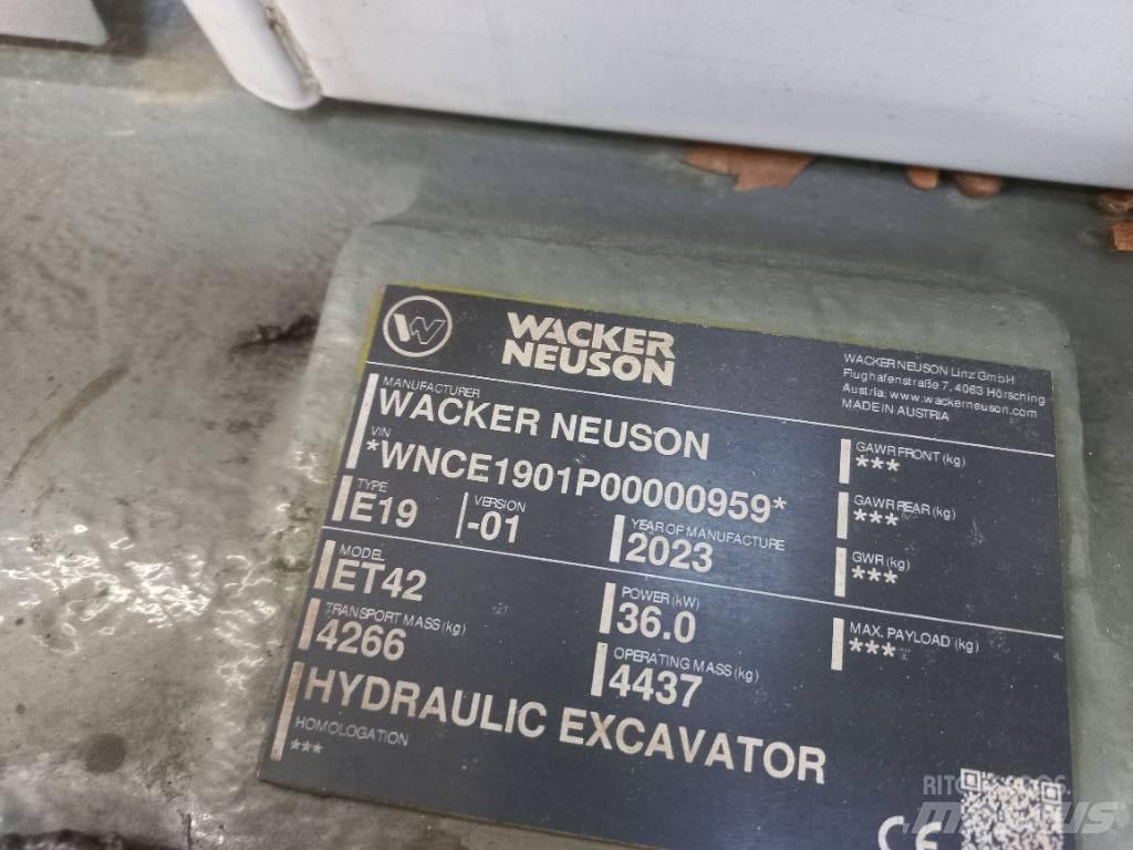 Wacker Neuson ET42 حفارات زحافة