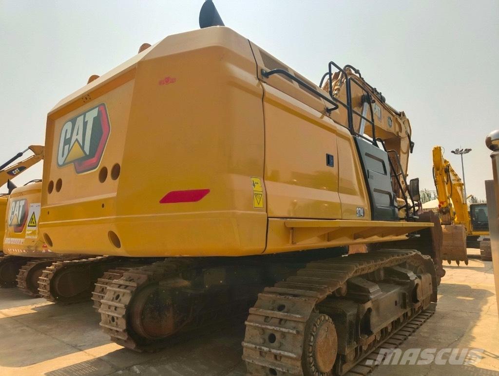 CAT 374 حفارات زحافة