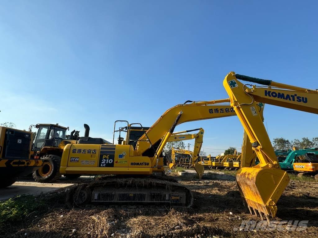 Komatsu PC 210 حفارات زحافة