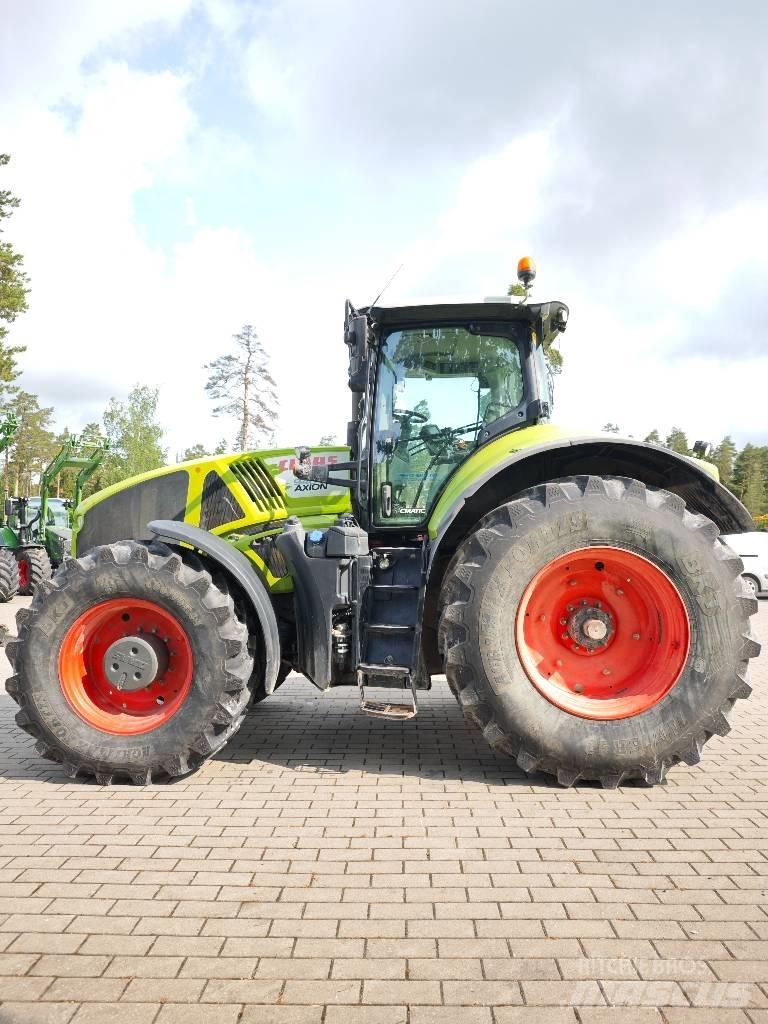 CLAAS Axion 940 الجرارات