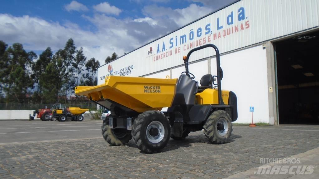 Wacker Neuson 3001s عربات نقل قلابة للمواقع