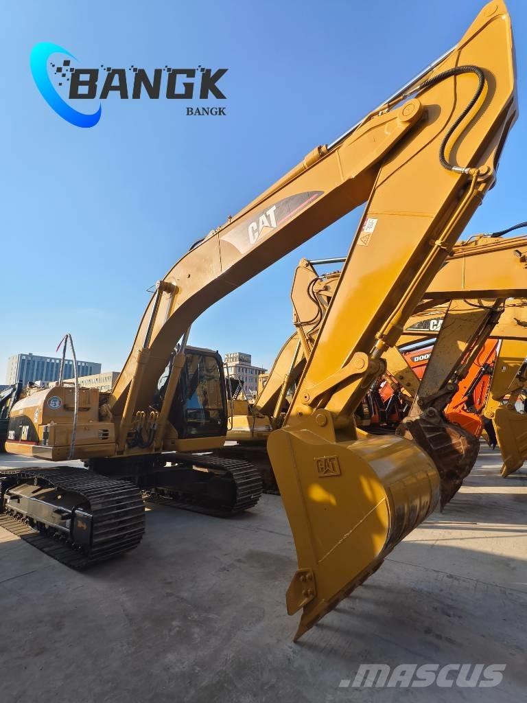 CAT 320 C L حفارات زحافة