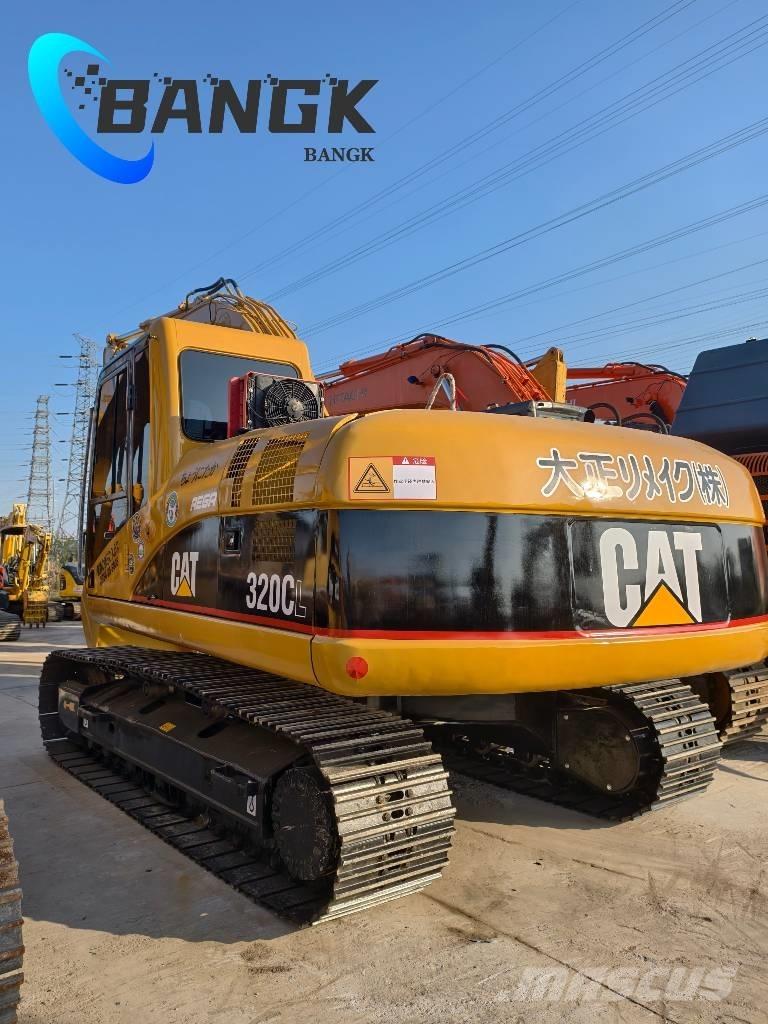 CAT 320 C L حفارات زحافة